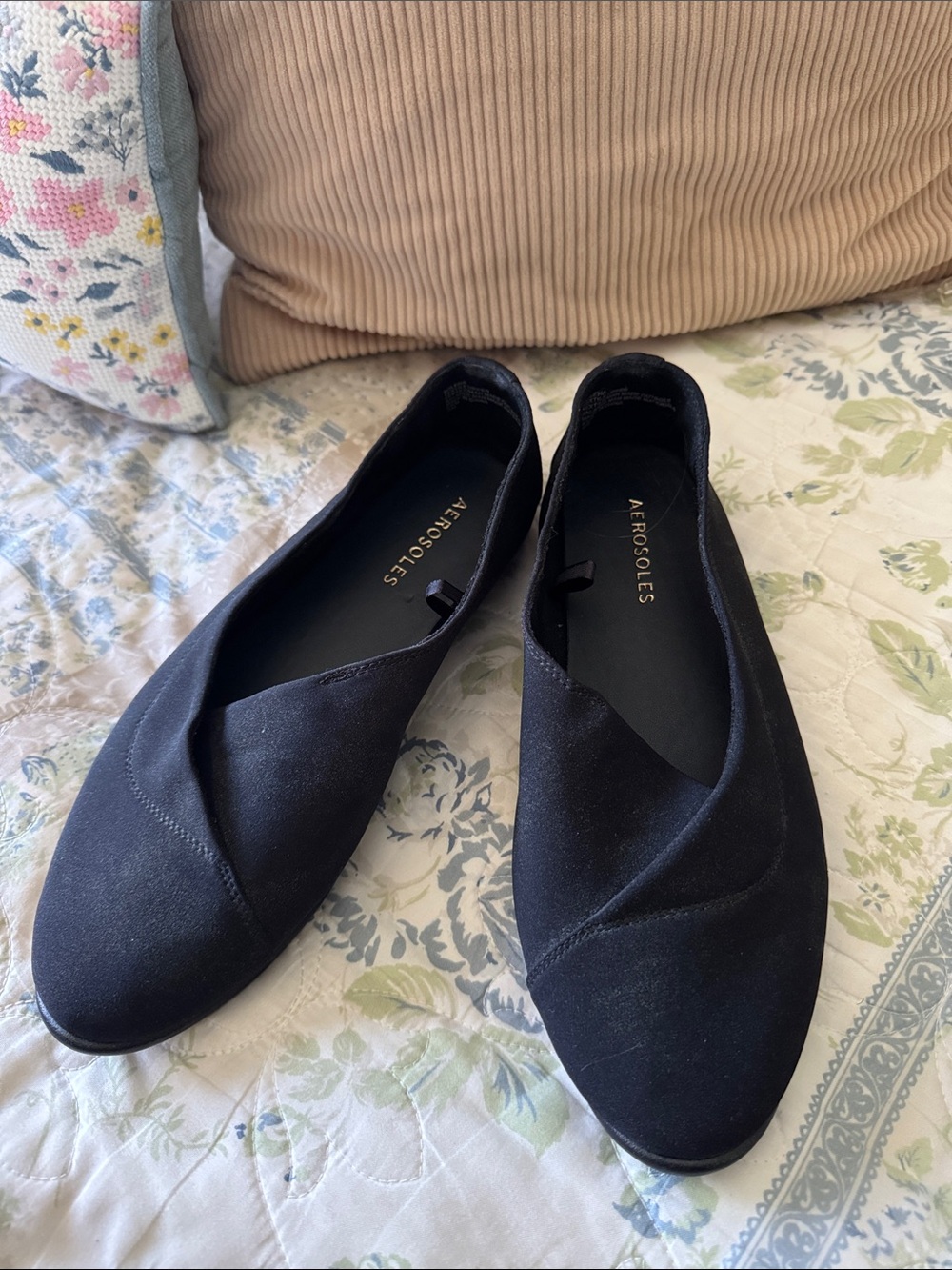 New AEROSOLES Black Suede Slip-On Flats